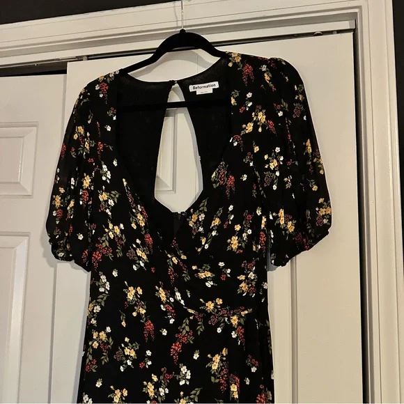 Reformation Vionette Midi Dress in Wildflower - Picture 5 of 8